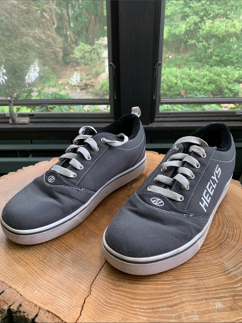 Heely’s Gray - Picture 3 of 7